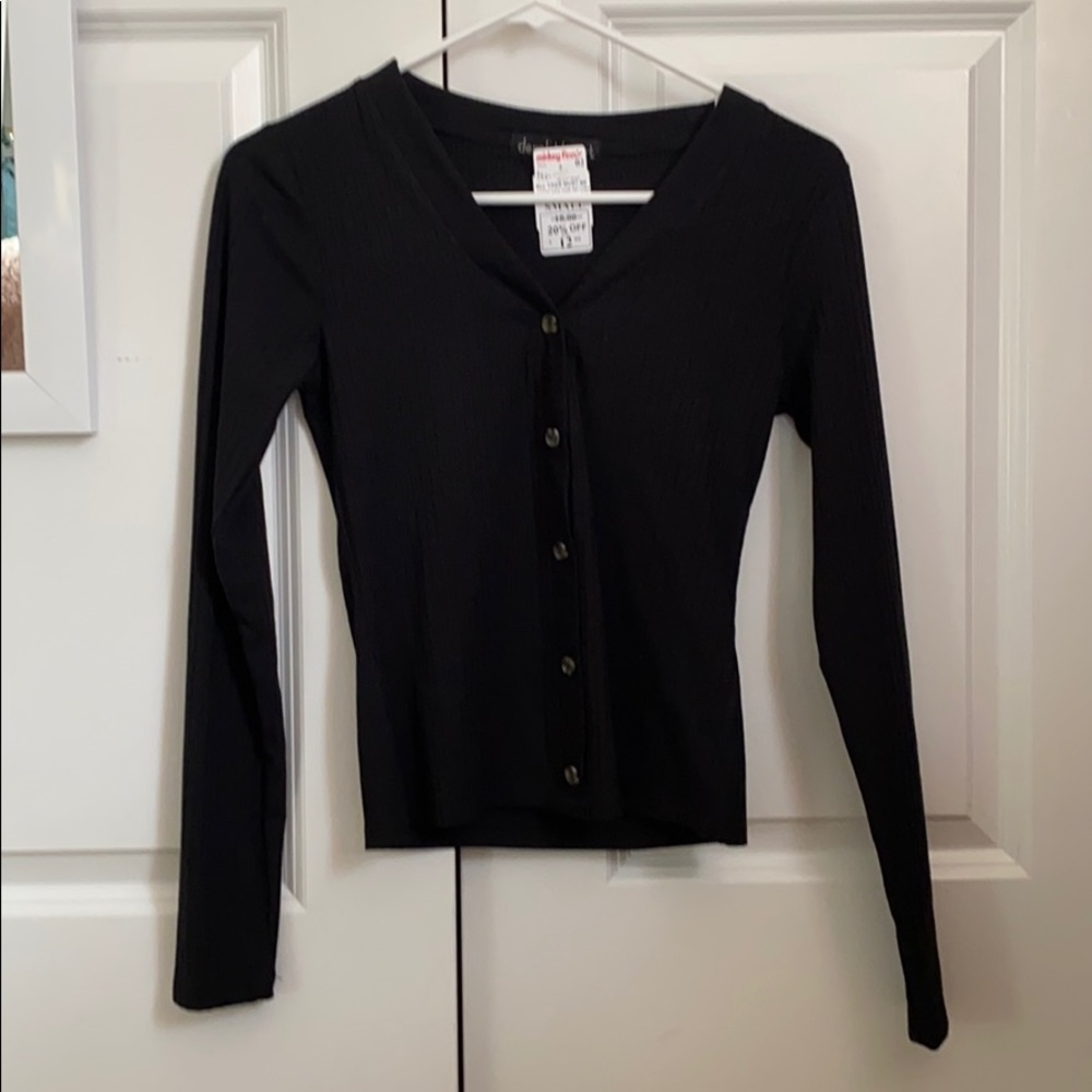 black long sleeve top/crop top